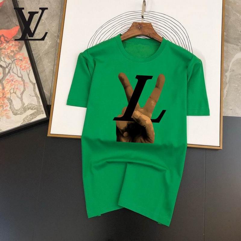 Louis Vuitton Men's T-shirts 204